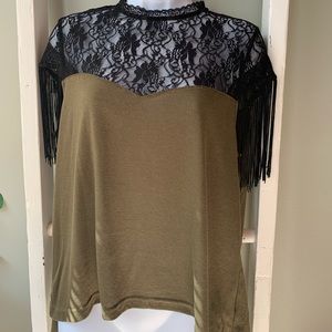 GREEN AND BLACK LACE NECKLINE/ FRINGE ARM DETAIL